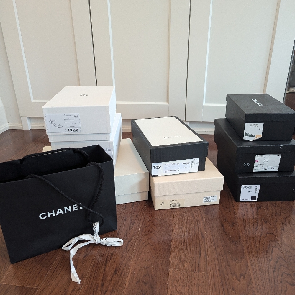 8 Designer boxes and bag - Chanel, Gucci, Toteme, Alexandre Birman